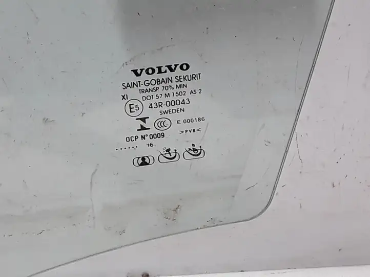 Volvo V60 (2013 - 2018) 31385410 Стекло передней двери — фото 2