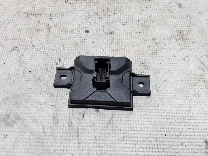 Mercedes-Benz CLA  C117,X117,W117 (2013 - 2019)  A1179006000 Другое реле