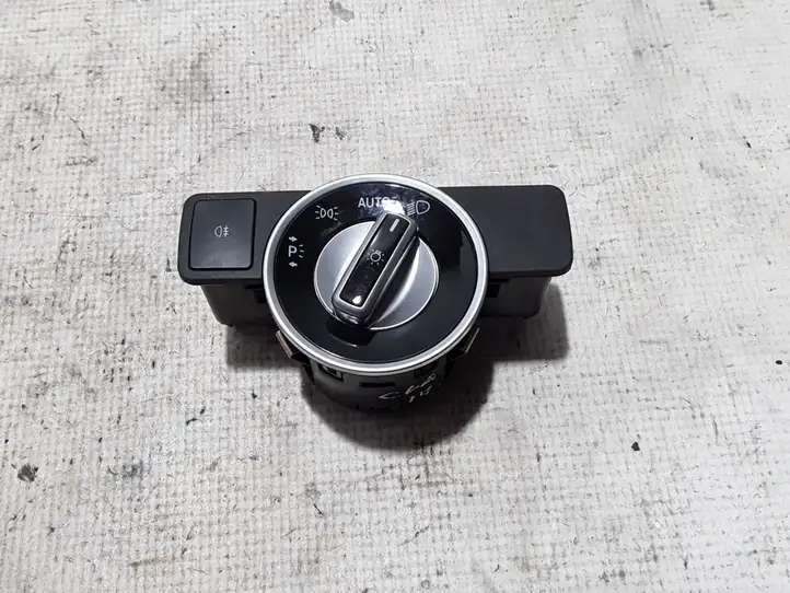 Mercedes-Benz CLA C117,X117,W117 (2013 - 2019) A2129050551 Включатель фонарей — фото 1
