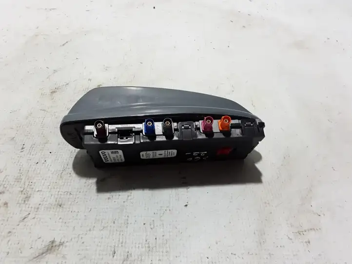 Volvo S60 (2018 - ) 31438105 GPS антенна — фото 2