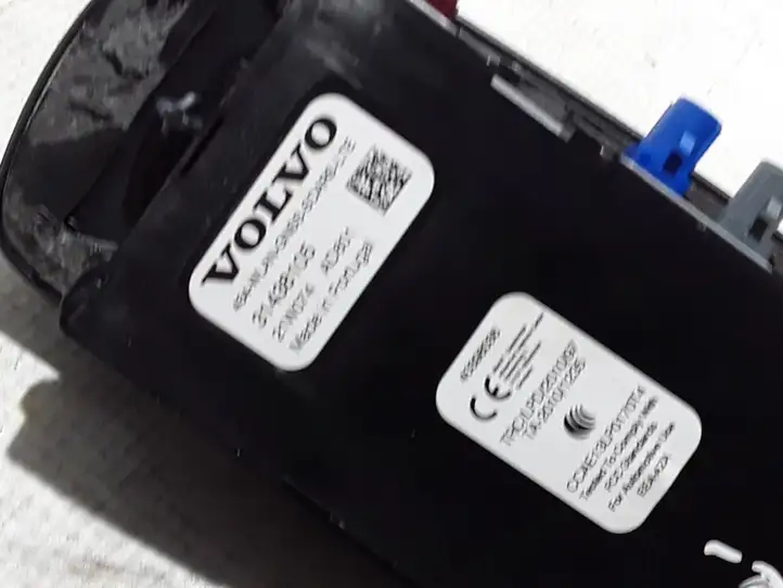 Volvo S60 (2018 - ) 31438105 GPS антенна — фото 3