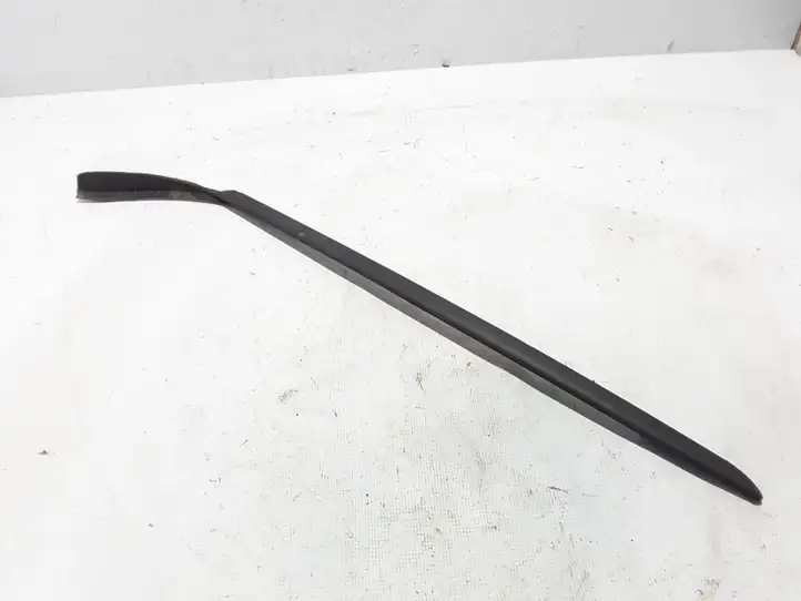 Volvo S60 (2018 - ) 31469401 Накладка стоек лобового стекла — фото 1