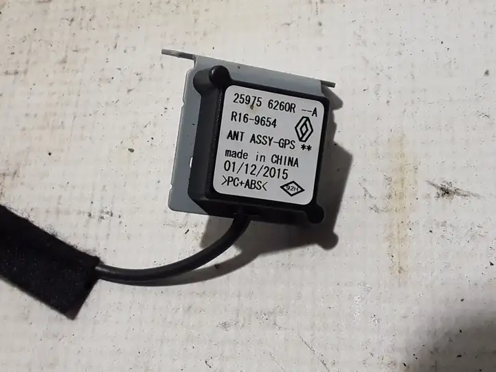 Renault Espace V (RFC) (2015 - 2019) 259756260R GPS антенна — фото 2