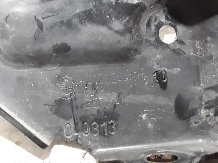 BMW 3 F30 F35 F31 (2012 - 2018) 7244171 Другая часть кузова — фото 3