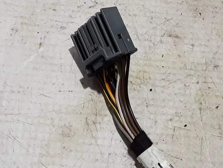 Volvo XC40 (2017 - )  31477671 Зеркало боковое с электрическим приводом