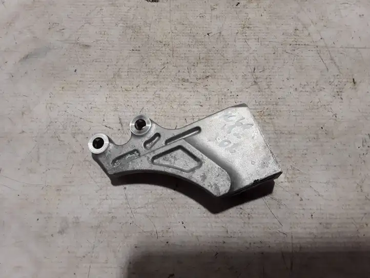 Volvo XC60 (2017 - )  1357563 Другая часть кузова