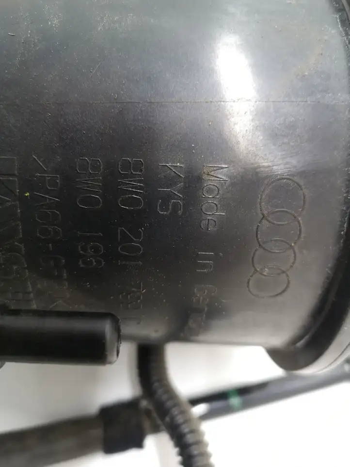 Audi A4 S4 B9 (2015 - 2019) 8W0201799C Угольный фильтр — фото 5