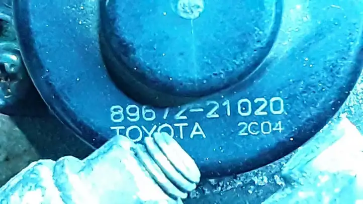 Toyota Corolla E120 E130 (2000 - 2004) 8967221020 Дроссельная заслонка — фото 2