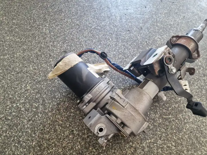 Toyota Yaris (2005 - 2009) 67131022 Насос гидроусилителя руля — фото 5