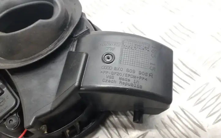 Audi A1 (2010 - 2014) 8X0809906A Крышка топливного бака — фото 6
