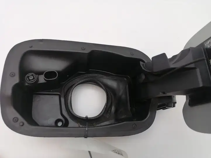 Mercedes-Benz C W204 (2007 - 2014) A2045841517 Крышка топливного бака — фото 7