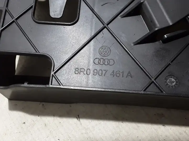 Audi Q5 SQ5 (2008 - 2012) 8R0907461A Другая часть кузова — фото 3