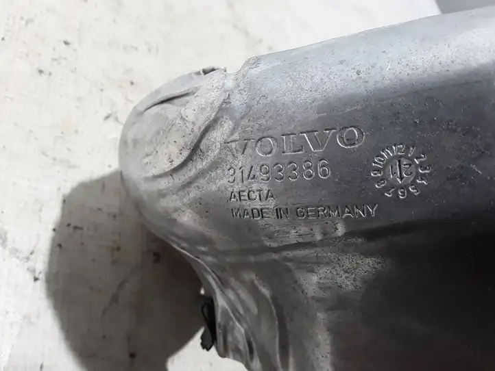 Volvo XC60 (2017 - ) 31493386 Другая часть кузова — фото 3