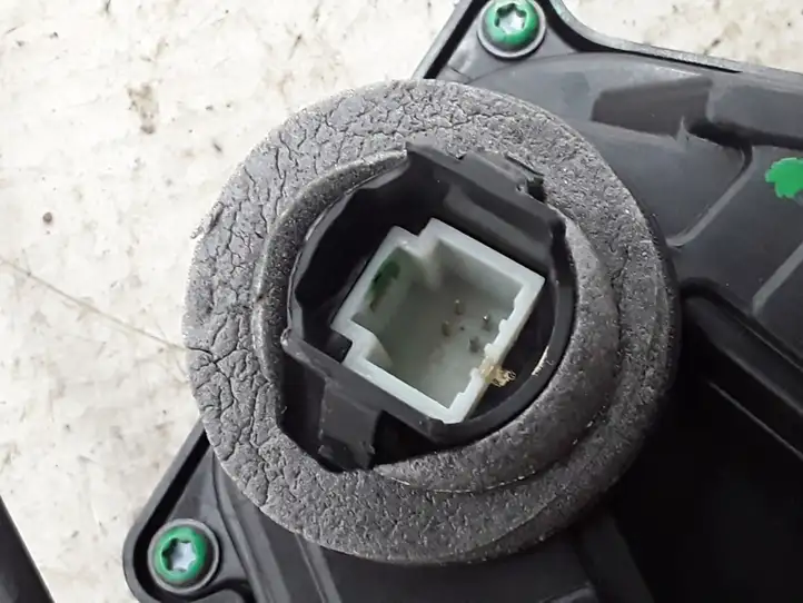 Renault Captur II (2020 - )  805024067R Замок передней двери