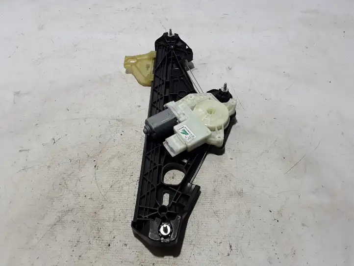 Renault Captur II (2020 - )  827216497R  Механизм для электрического подъема окон задней двери (без двигателя)