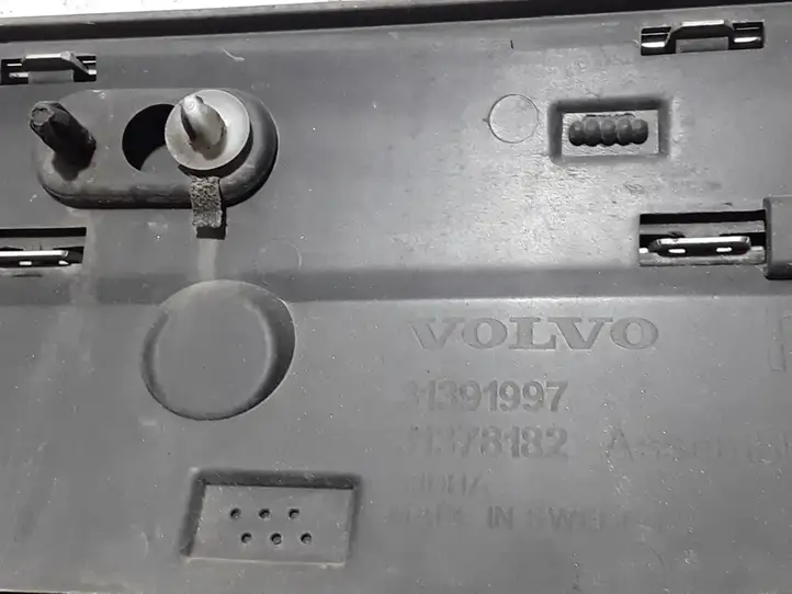 Volvo XC90 (2014 - 2019) 31391997 Молдинги задней двери — фото 2