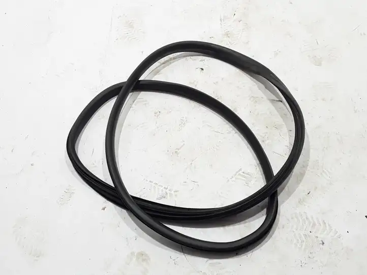 Renault Megane III (2009 - 2016) 769240015R Уплотнитель кузова — фото 3