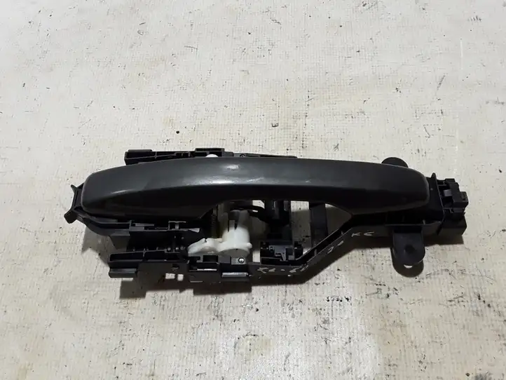 Volvo XC60 (2017 - ) Наружная ручка задней двери — фото 1