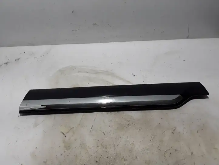 Volvo XC90 (2019 - )  31448432  Отделка дверей (молдинги) задней двери