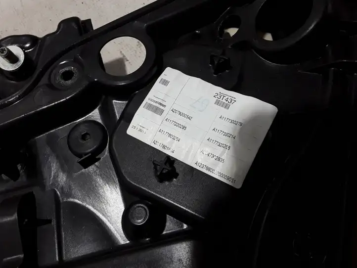 Mercedes-Benz CLA C117,X117,W117 (2013 - 2019) A1177300279 Стеклоподъемник задней двери без мотора — фото 2