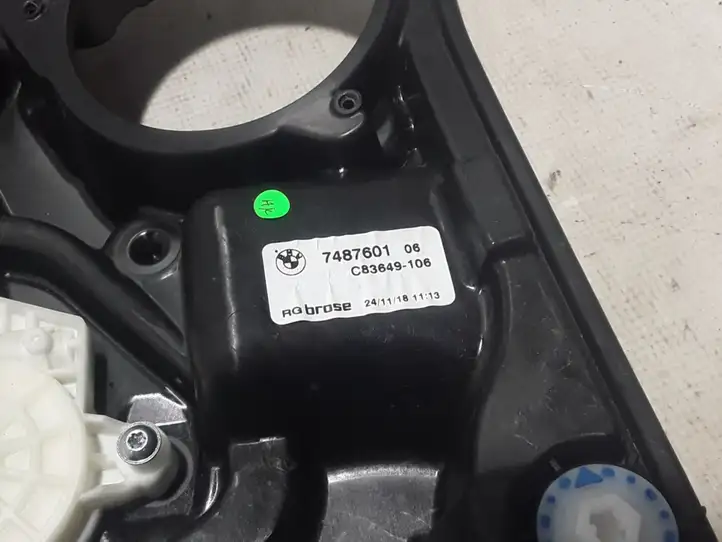 BMW X3 G01 (2018 - )  7487601  Механизм для электрического подъема окон задней двери (без двигателя)