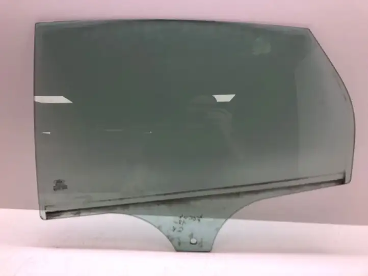 Ford Focus (2011 - 2015) BM51A25713A Стекло задней двери — фото 1