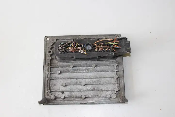 Ford Fiesta (2000 - 2005)  6S6112A650FD Блок управления двигателя