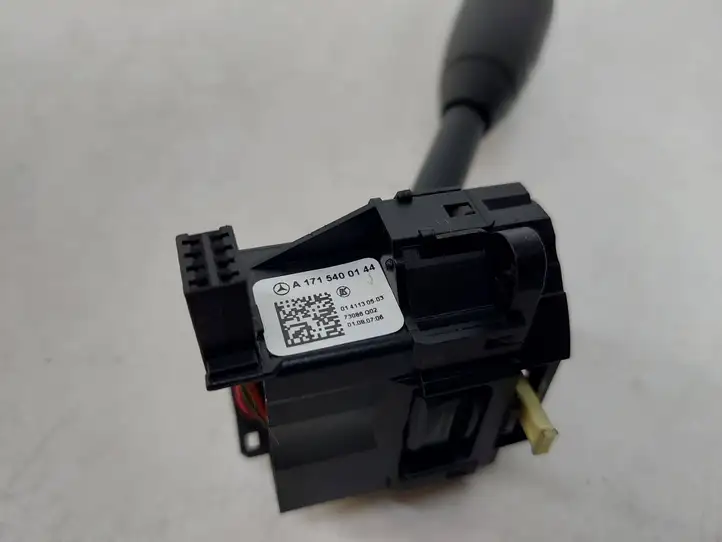 Mercedes-Benz E W211 (2002 - 2009)  A1715400144 Ручка поворотов/ фонарей