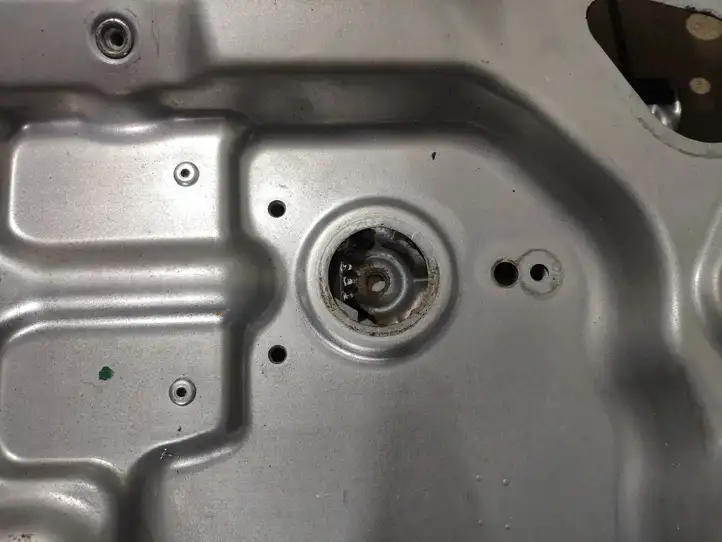 Volvo V50 (2004 - 2008)  8679083 Передний комплект электрического механизма для подъема окна