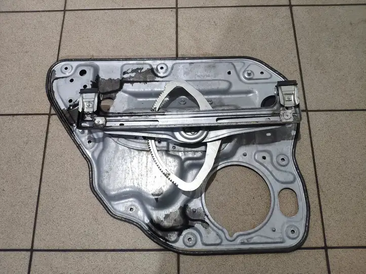 Volvo V50 (2004 - 2008)  8679083 Передний комплект электрического механизма для подъема окна