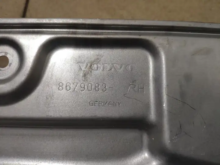 Volvo V50 (2004 - 2008)  8679083 Передний комплект электрического механизма для подъема окна