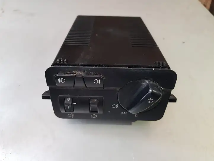 BMW 3 E46 (1998 - 2005)  6936831 Включатель фонарей