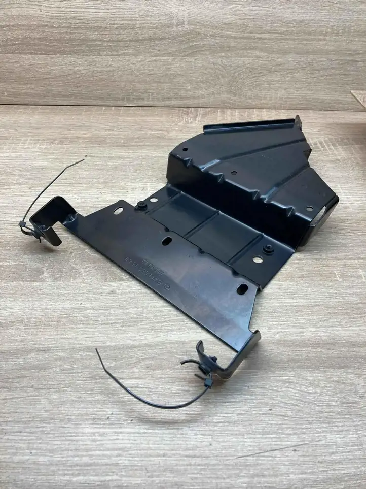 Mercedes-Benz E W211 (2002 - 2009) A2115453440 Кронштейн усилителя звука — фото 1