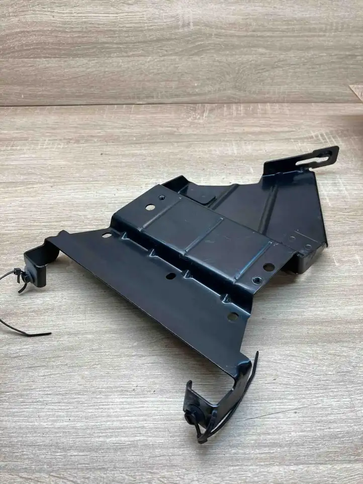 Mercedes-Benz E W211 (2002 - 2009) A2115453440 Кронштейн усилителя звука — фото 2