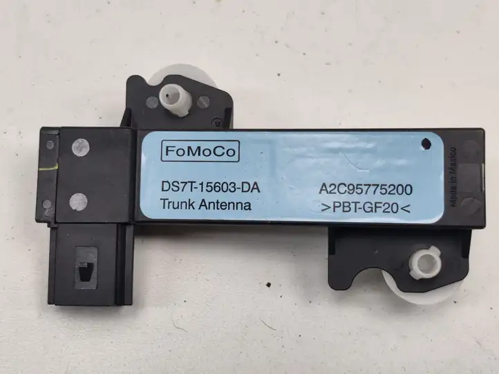 Ford F150 (2020 - ) DS7T15603DA Антенна системы Keyless — фото 2