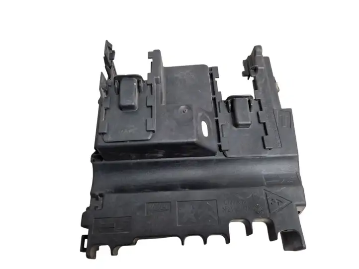 Citroen C4 Grand Picasso (2013 - 2016) 9675350380 Клеммный узел плюсовых проводов — фото 16