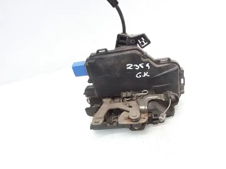 Skoda Fabia Mk1 (6Y) (1999 - 2007)   Замок задней двери