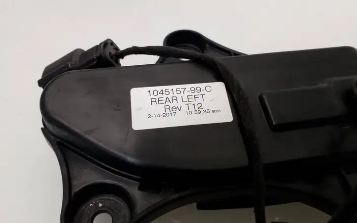 Tesla Model X (2015 - 2021) 104515799C Наружная ручка задней двери — фото 6