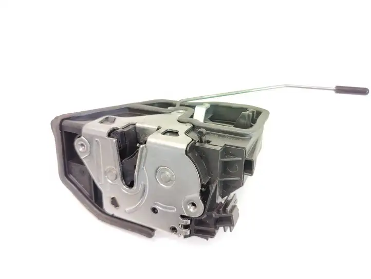BMW 3 F30 F35 F31 (2012 - 2018) 7202147 Замок задней двери — фото 3