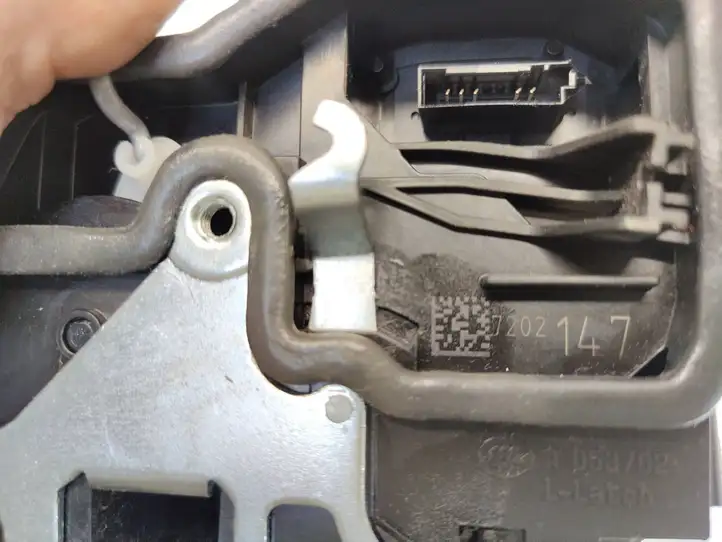 BMW 3 F30 F35 F31 (2012 - 2018) 7202147 Замок задней двери — фото 6