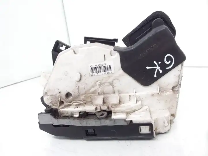 Volkswagen Polo V 6R (2009 - 2015) 5K4839015F Замок задней двери — фото 1
