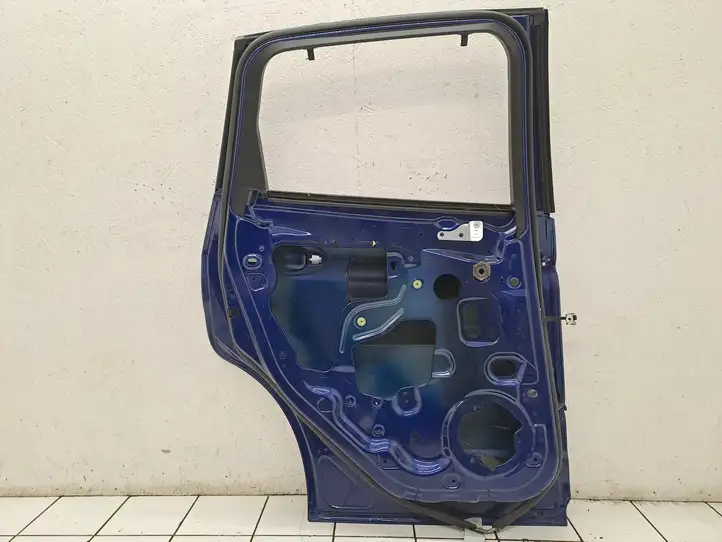 Ford C-MAX II (2015 - ) E1C1R24721AA Задняя дверь — фото 15