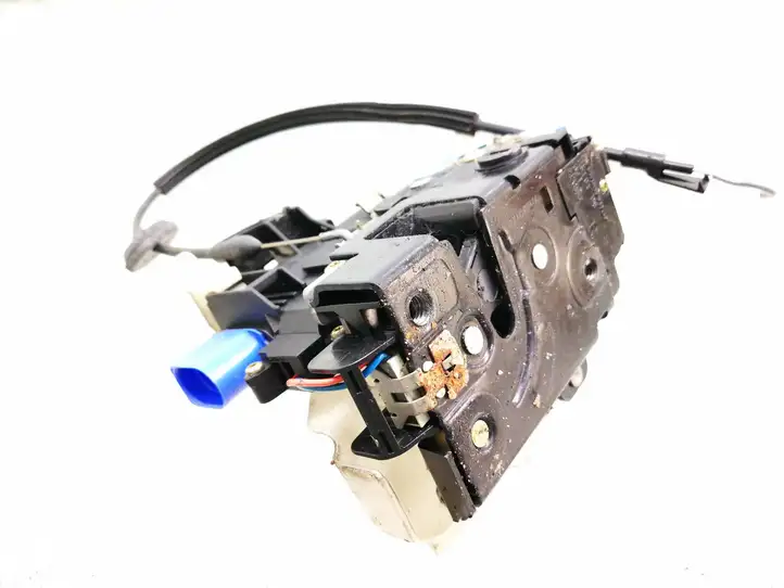 Volkswagen Golf V (2003 - 2009)  7L0839016 Замок задней двери