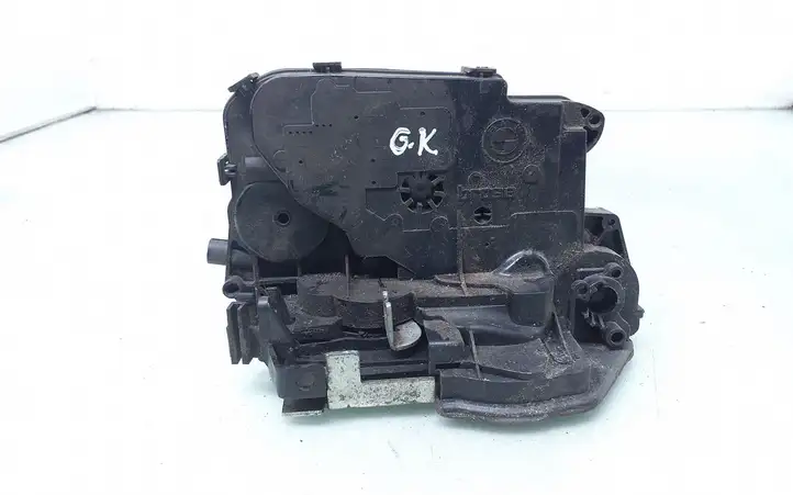 BMW 3 E90 E91 (2005 - 2012) 7060295 Замок задней двери — фото 1