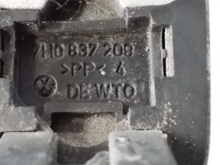 Volkswagen Touran I (2003 - 2010)  7H0837209 Наружная ручка