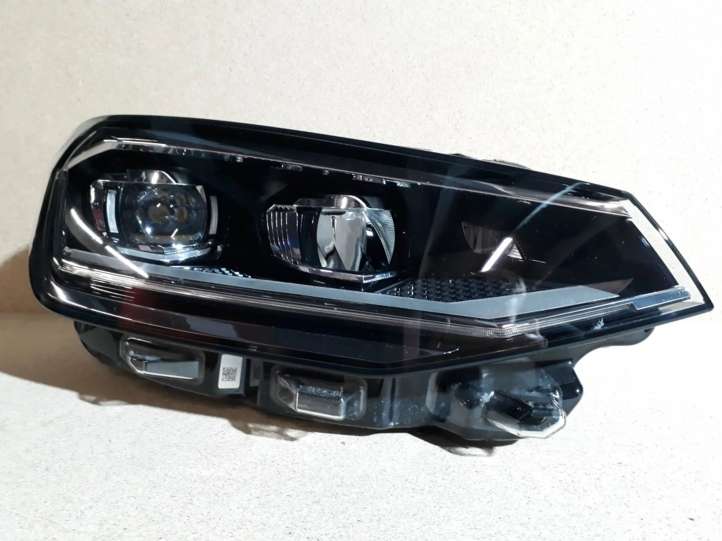 Volkswagen Golf VII (2013 - 2019)  517941082 Передняя фара