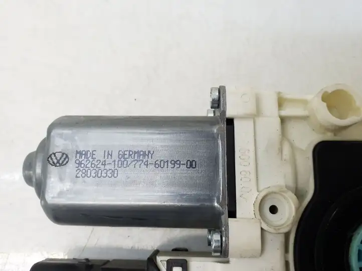 Volkswagen Tiguan (2007 - 2011) 5N0959703D Стеклоподъемник задней двери — фото 6