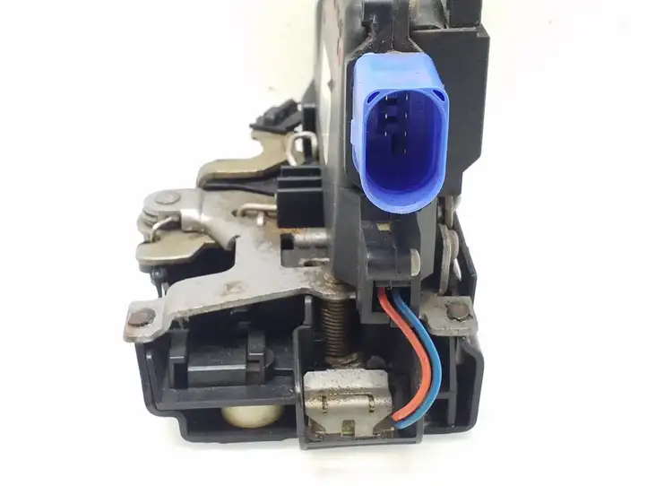Volkswagen Touareg I (2002 - 2010) 7L0837868 Замок задней двери — фото 2