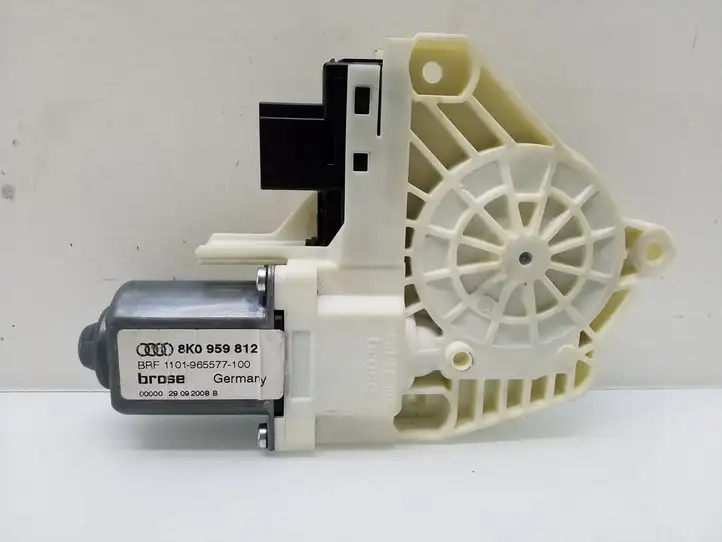 Audi A4 S4 B8 8K (2007 - 2011) 8K0959812 Стеклоподъемник задней двери — фото 1