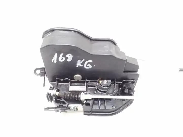 BMW 1 E81 E87 (2004 - 2011)  7202147 Замок задней двери